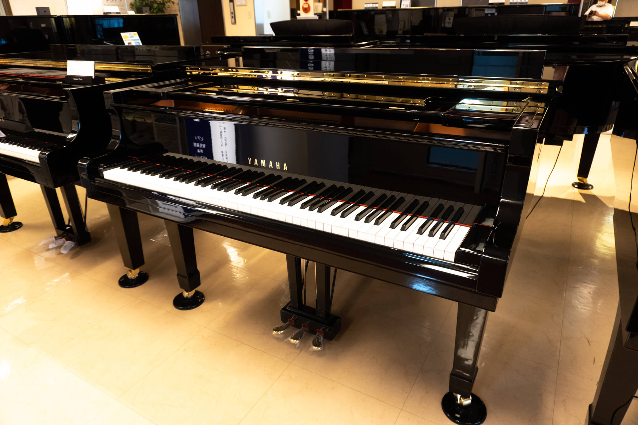 ヤマハ 中古ピアノC2| 特選品を関西大阪兵庫で買うなら新響楽器ピアノ専門ショップ| 新響楽器ピアノ専門ショップ