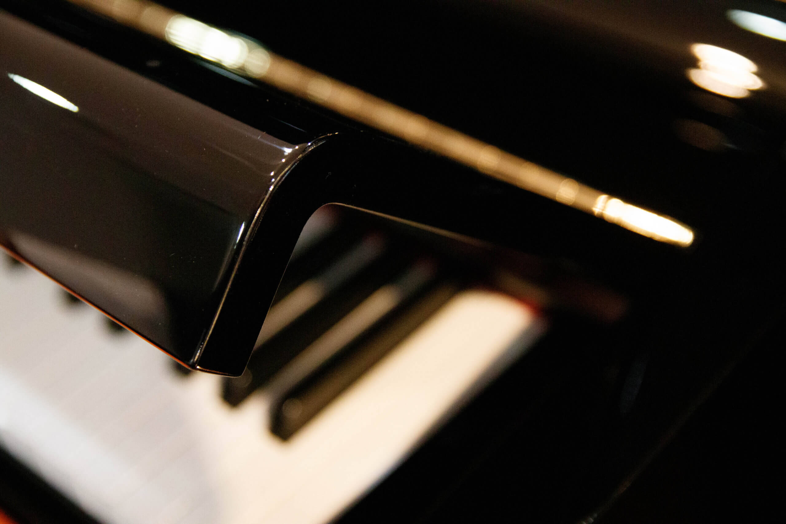 ヤマハ MC10Bl| 中古ピアノ 自社工房リフレッシュ済3年保証付 | 新響 