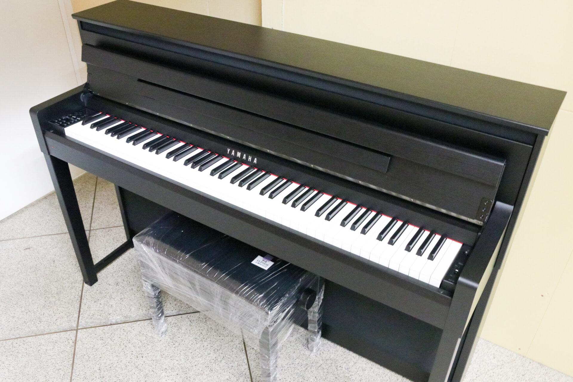 YAMAHA製電子ピアノ 鍵盤の不具合、格安で修理交換承ります - 鍵盤楽器
