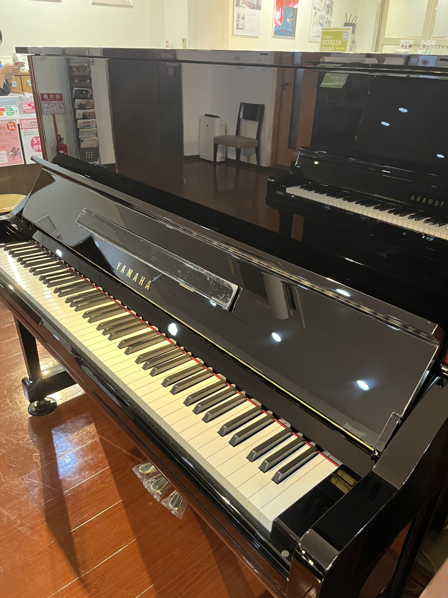 中古ピアノでも特別!数量限定の価値を持つ、ヤマハYU3C　100周年記念モデル