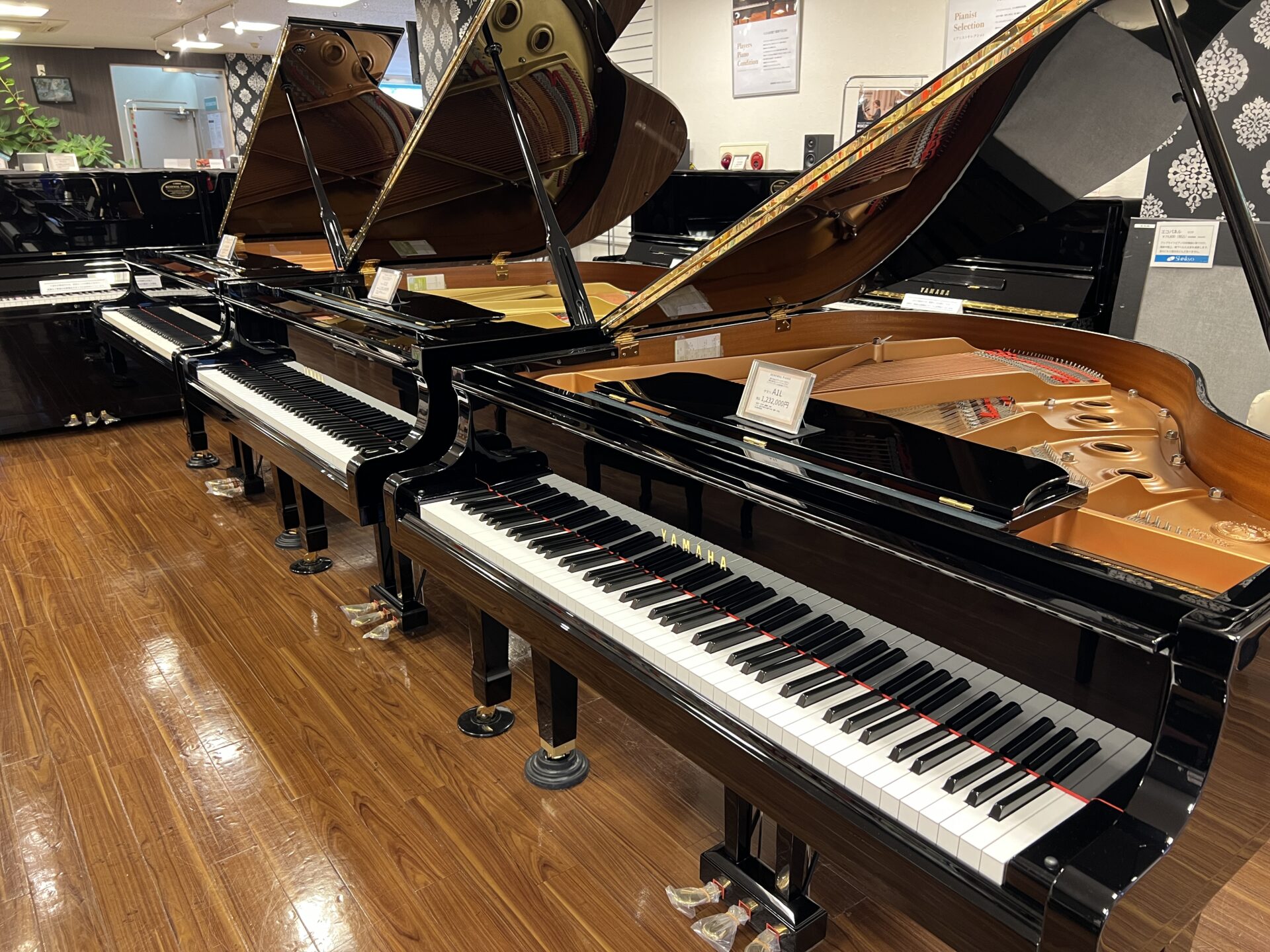 【ヤマハ中古ピアノ】中古のヤマハグランドピアノが充実しております!(中古ピアノプレミアムショップ甲子園/西宮)
